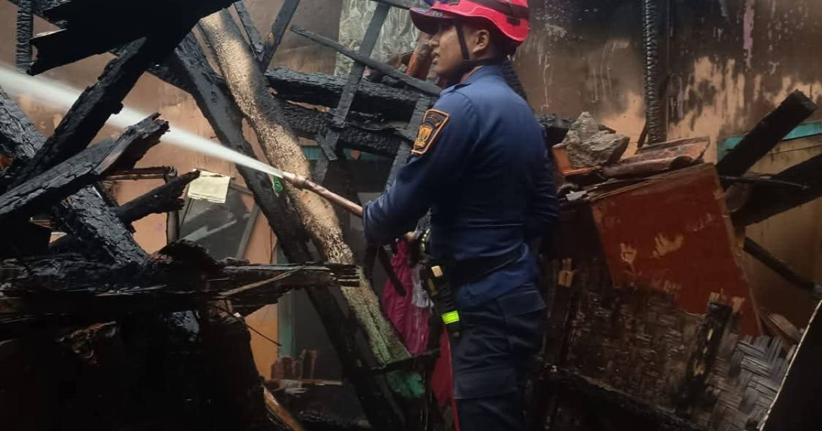 Respons Cepat DPKP Sukabumi Padamkan Kebakaran Rumah di Selaawi Sukaraja