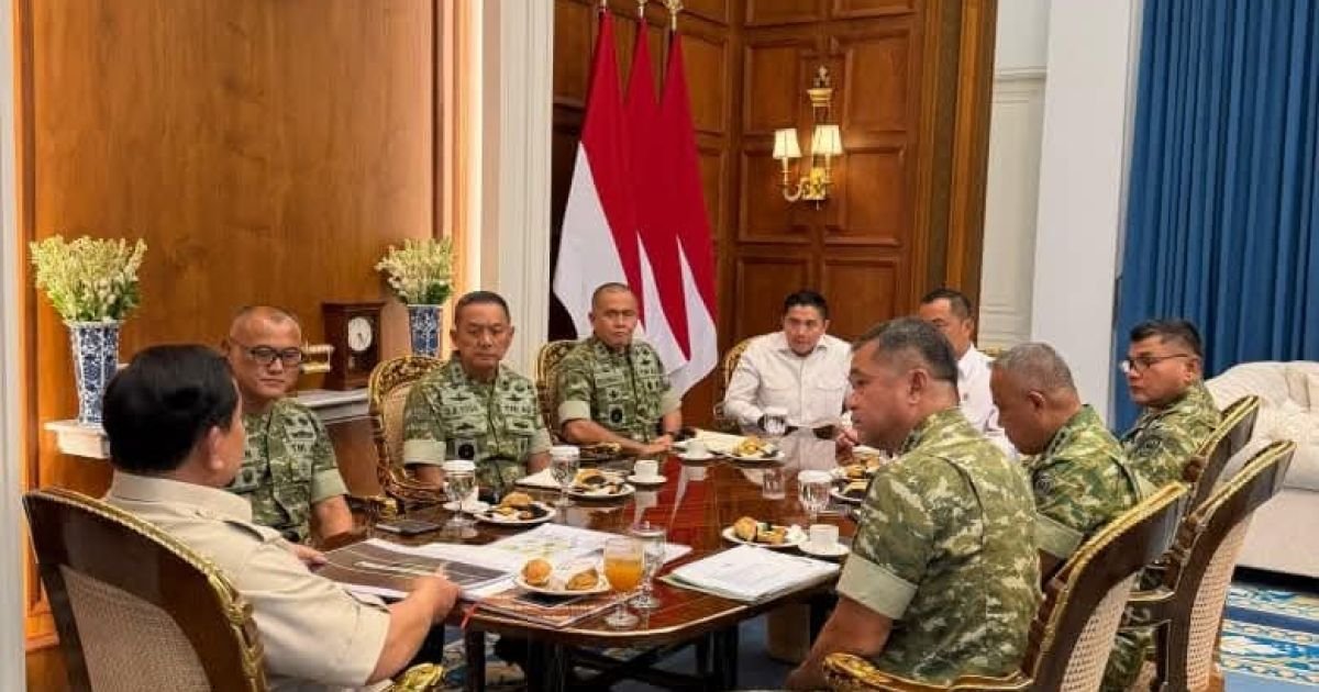 Presiden Prabowo Terima Laporan Pembangunan 300 Jembatan dan Renovasi Sekolah Terdampak Bencana