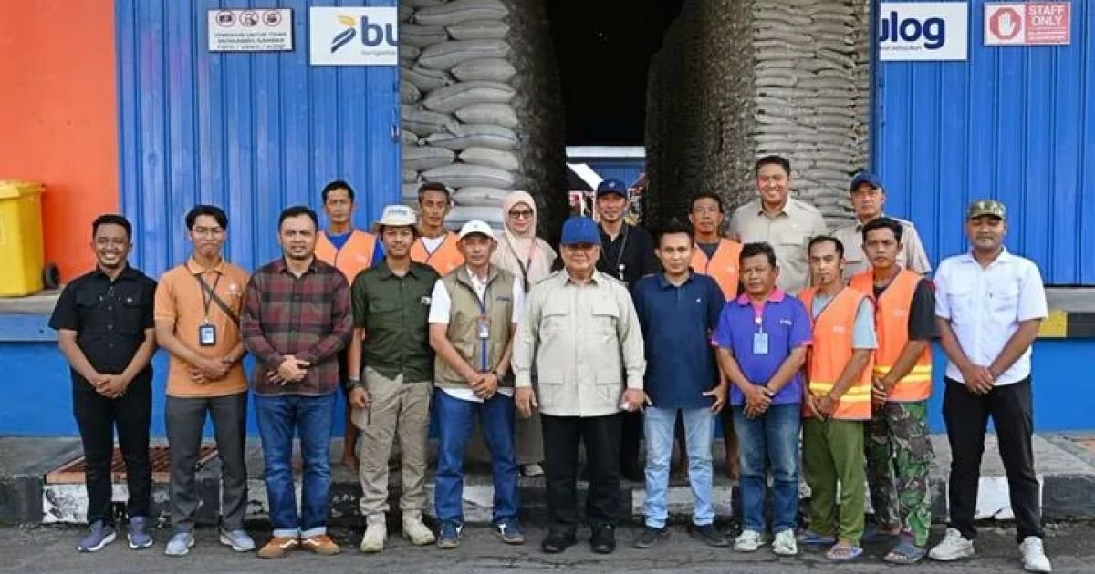 Presiden Prabowo Sidak Gudang Bulog Danurejo Magelang, Pastikan Stok Aman dan Distribusi Tepat Sasaran.