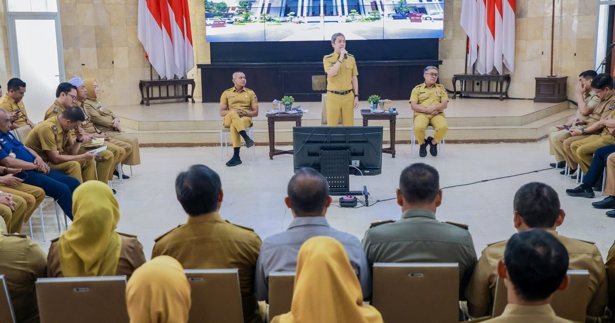 Wali Kota Bogor Minta Seluruh Lurah Pimpin Korve Bersihkan Saluran Air dari Sampah