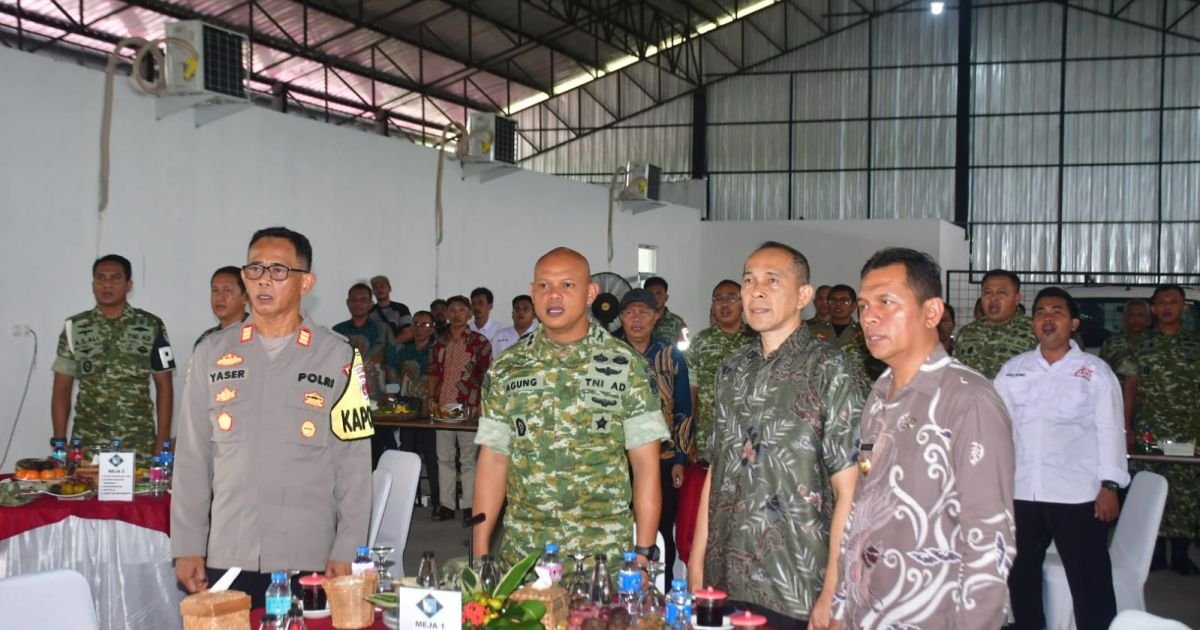 Dandim 0622/Kab. Sukabumi Hadiri Vicon Peresmian 1.061 Koperasi Merah Putih oleh Presiden RI