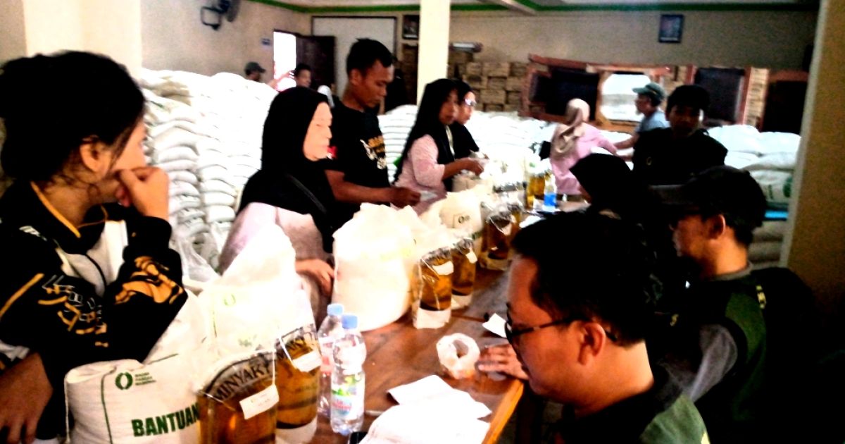 Pemdes Citepus Pastikan Penyaluran Bantuan Pangan Berjalan Tertib dan Tepat Sasaran