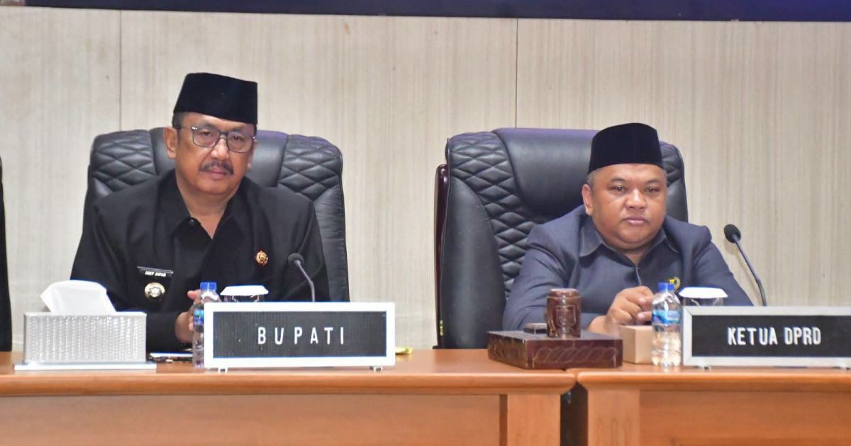 Paripurna DPRD, Bupati